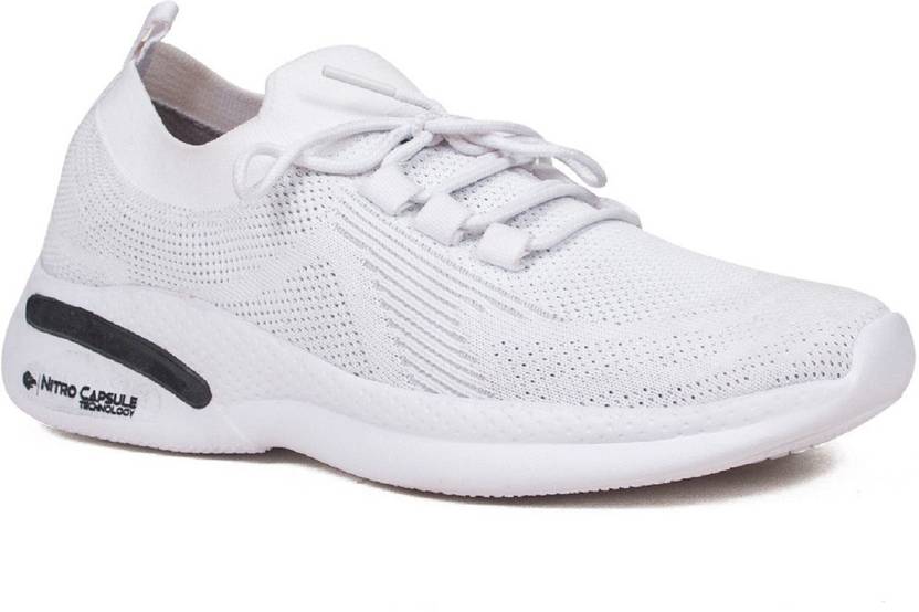 On Running: The European & Asian Sneaker Craze Sweeping The Globe - 0gdj3g5