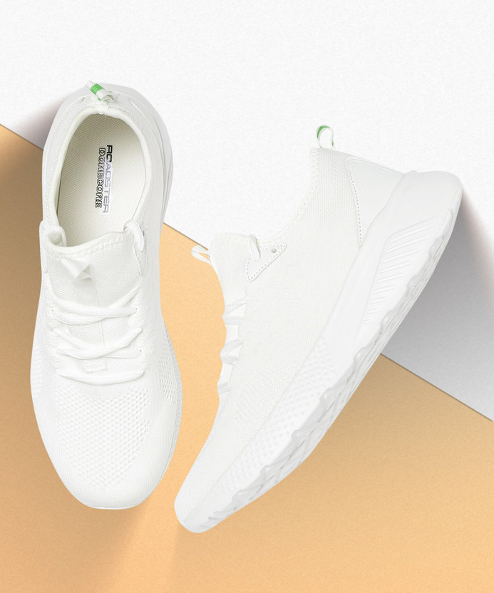 Roadster Men White Solid Sneakers 