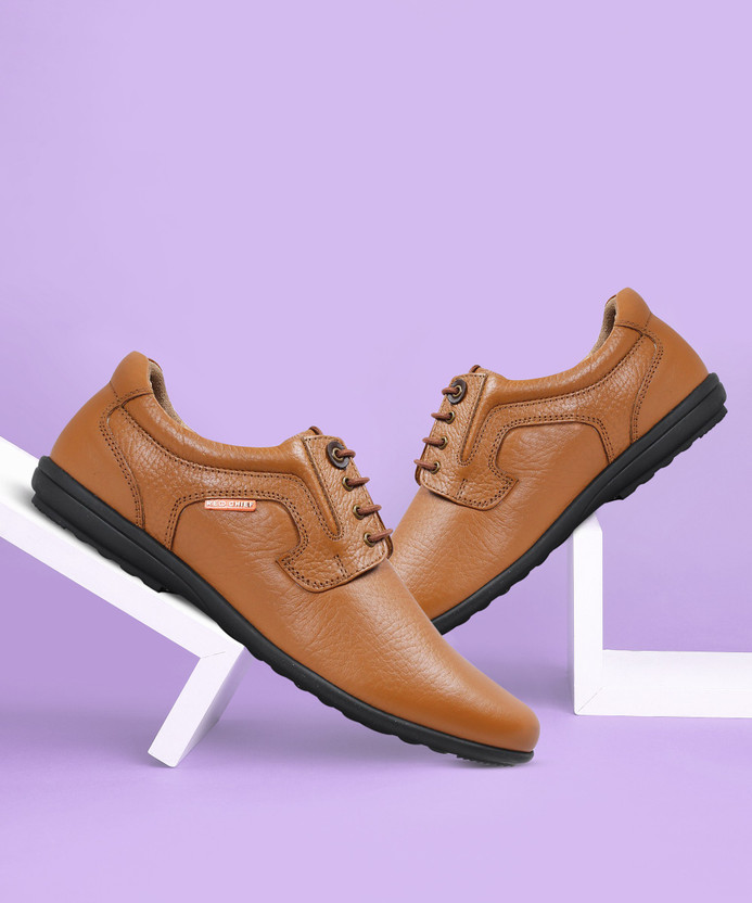 RED CHIEF Casuals For Men - Buy RED 