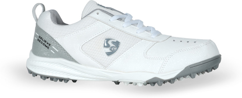 SG FUSION Cricket Shoes For Men(Grey , 9)