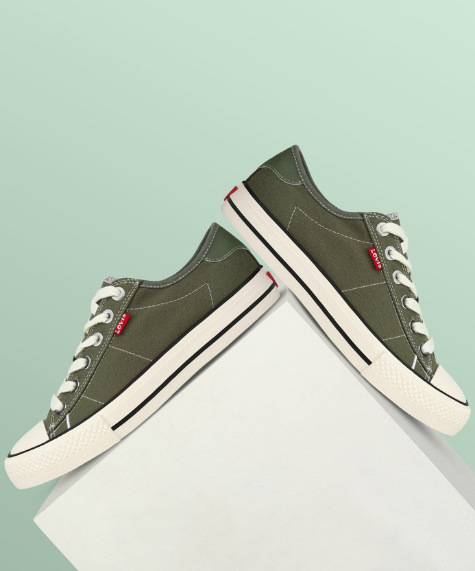 Levi's men's canvas shoes clearance
