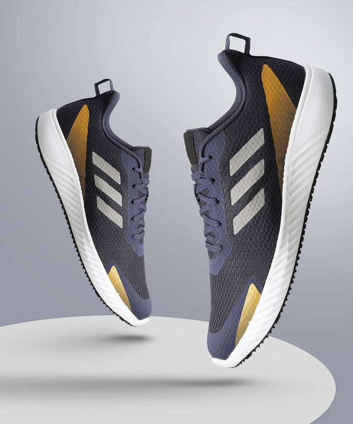 adi trend m running shoes