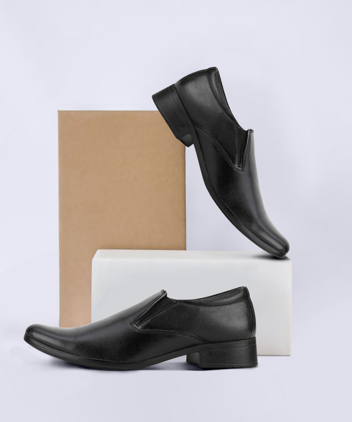 RED CHIEF RC3497 Formal Shoes For Men 