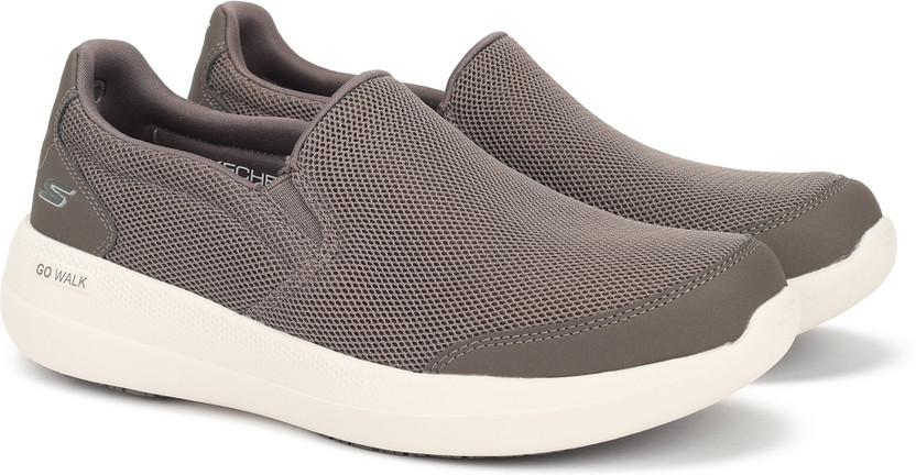 skechers men's slip on