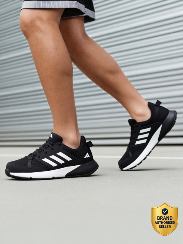 ADIDAS CyberRun M Walking Shoes For Men(Black , 7)