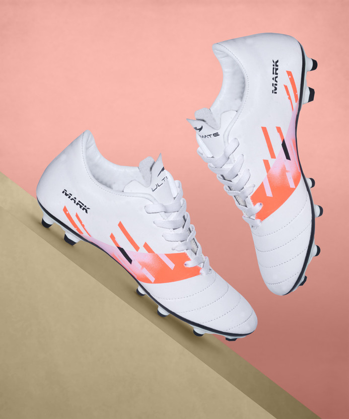 Flipkart boots football clearance