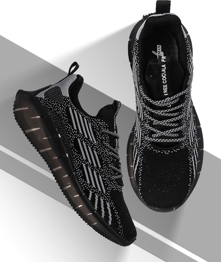 HOLTZMAN BLACK FLYING WOVEN Running 