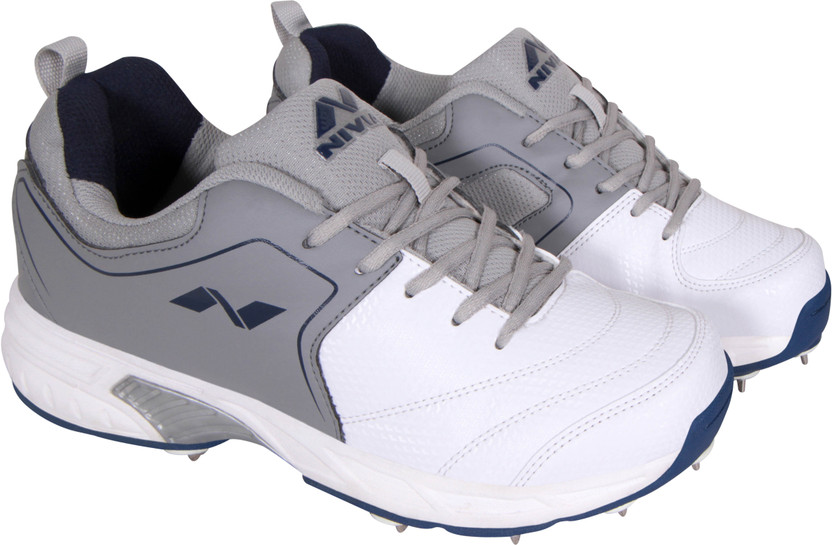 NIVIA Beater Cricket Shoes For Men