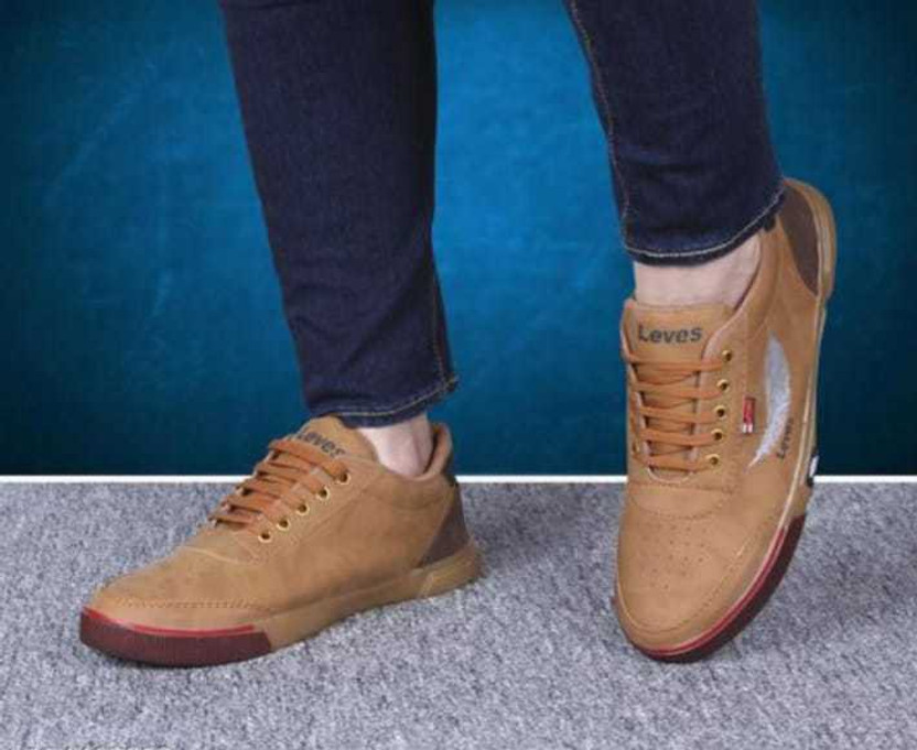 UME INTERNATIONAL MEN SPORTS SHOES 
