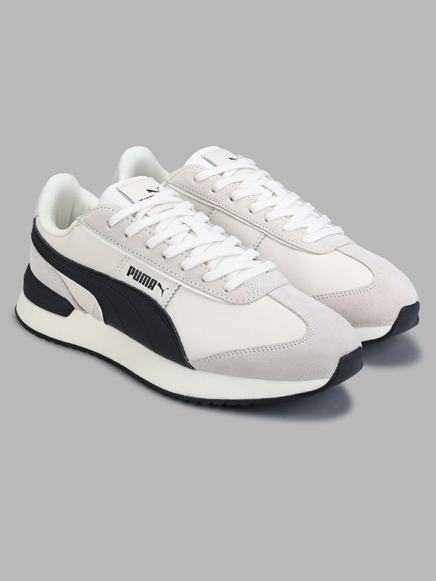 PUMA Puma R78 Retro Res Sneakers For Men(White , 6)