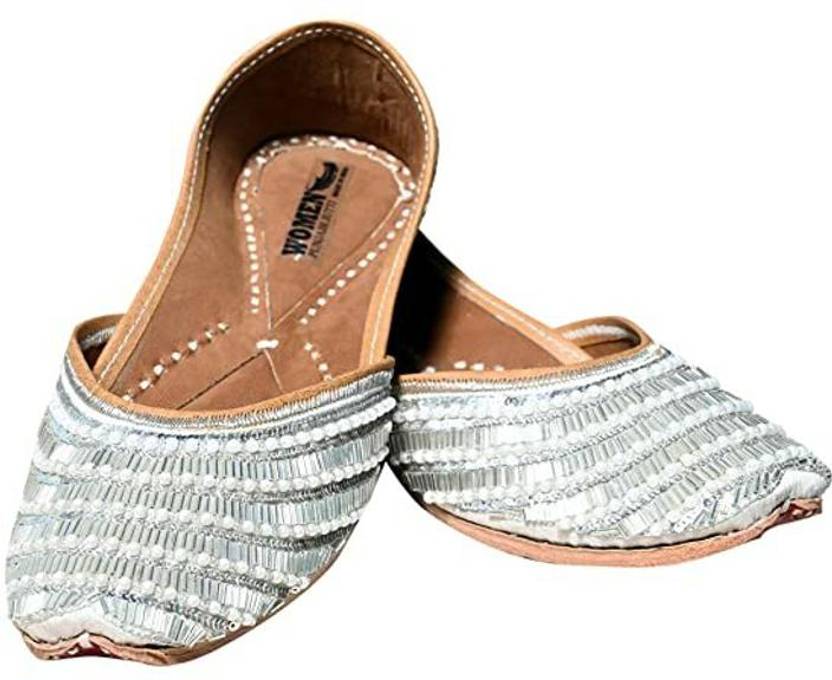 Women Punjabi Jutti WOMEN PUNJABI JUTTI Smooth Fancy and Stretchable