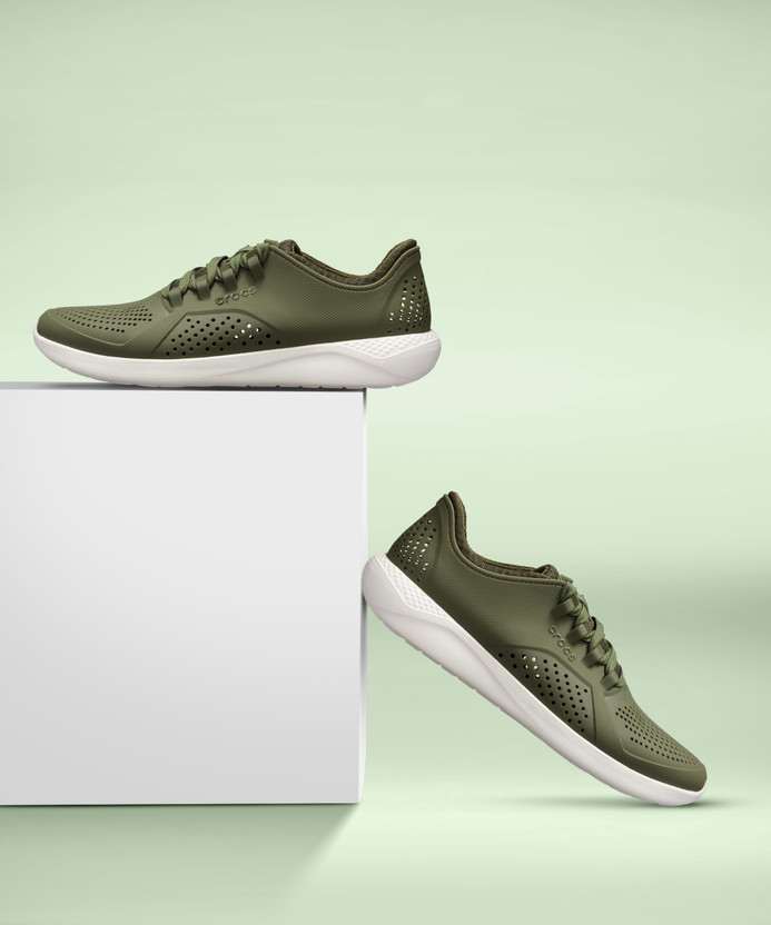 CROCS LiteRide Pacer M Casuals For Men 
