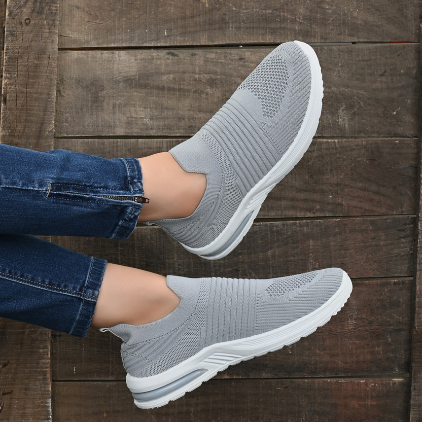 Buy Layasa Stylish Casual Sports Shoe 