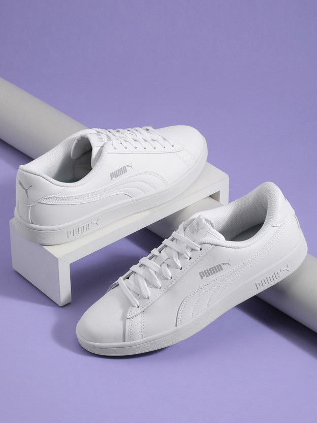 PUMA Puma Smash V2 L Sneakers For Men(White , 11)