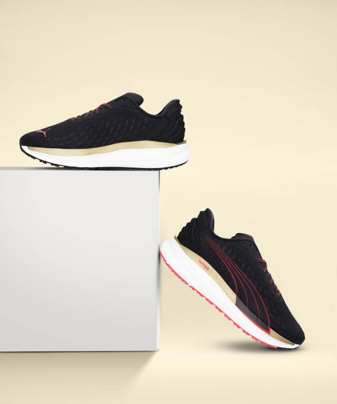 PUMA Magnify Nitro Wns Running Shoes For Women - Buy PUMA Magnify Nitro Wns  Running Shoes For Women Online at Best Price - Shop Online for Footwears in  India 