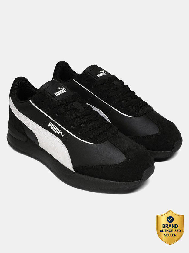 PUMA R78 Retro Sneakers For Men(Black , 7)