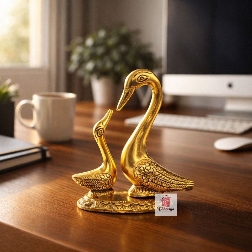 Chhariya Crafts Pair of Kissing Duck Love Bird Gift Item For Living Room Decorative Showpiece  -  14 cm(Metal, Gold)