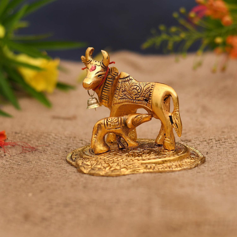 Collectible India Metal Kamdhenu with Calf Decorative Showpiece Statue For Home Diwali Decoration Decorative Showpiece  -  9 cm(Aluminium, Gold)