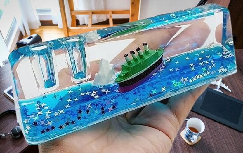 Giftshub TRENDING CRUISE SHIP TITANIC HOME DECOR SHOWPIECE OFFICE,GIFTS LOVE VALENTINE Decorative Showpiece  -  14 cm(Glass, Blue)