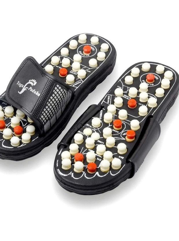 Aarvita Men Acupressure Men Slippers Soft EVA Sole Flip Flops(Black , 7)
