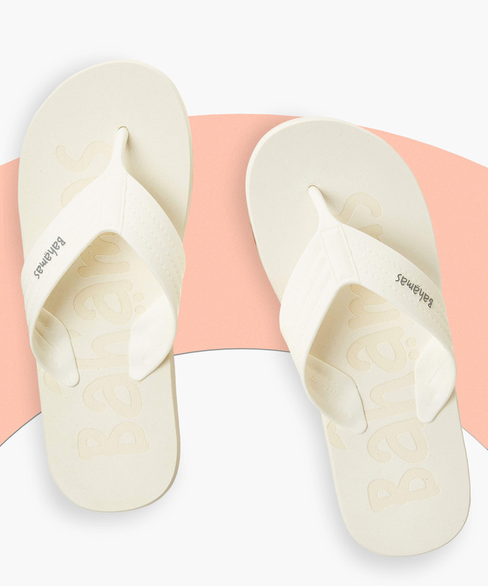 Bahamas chappal flipkart clearance
