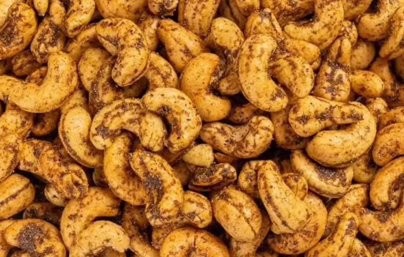 MEWAGHAR Masala Cashews W-240 |Desi Ghee Roasted | Bigger Pack, Extra Crunch & Flavor Masala Cashew(500 g)