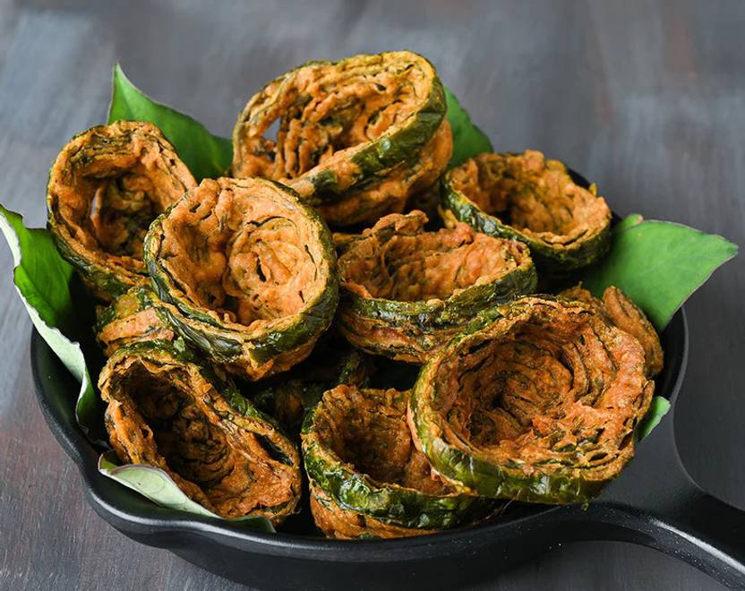 The Paratha & Ready Bites Bardoli Gujarati Dry Patra SnacksGujarati