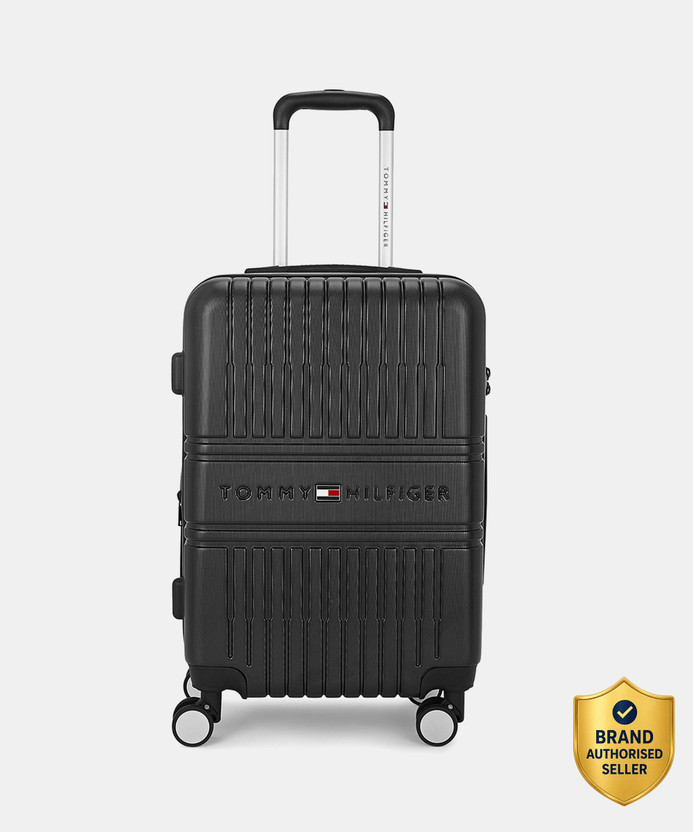 TOMMY HILFIGER Stanford Expandable  Cabin & Check-in Set 8 Wheels - 22 Inch