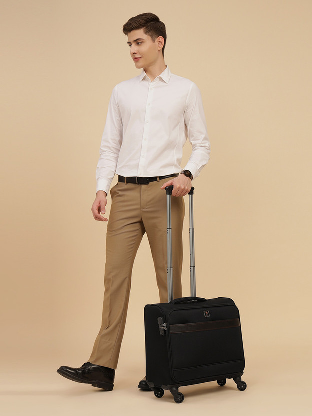 SWISS MILITARY Soft-Sided Laptop Overnighter Trolley Bag Overnighter & Briefcase 4 Wheels - 18 inch
