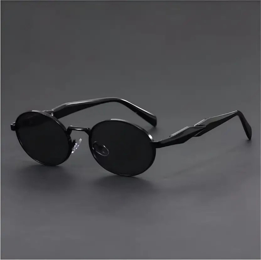 artrue Oval Sunglasses(For Men & Women, Black)