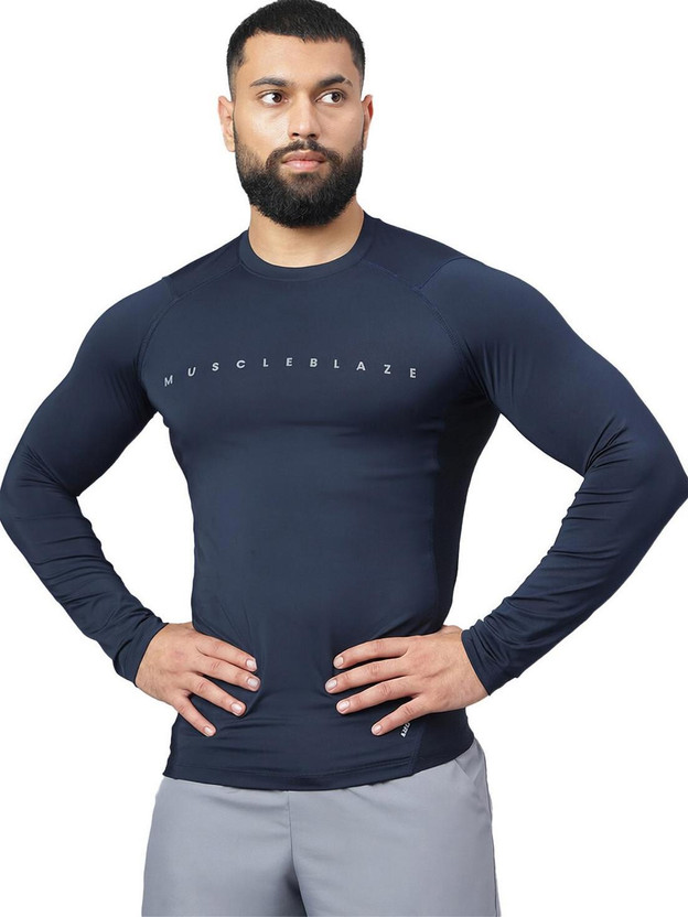 MUSCLEBLAZE Solid Men Round Neck Navy Blue T-Shirt