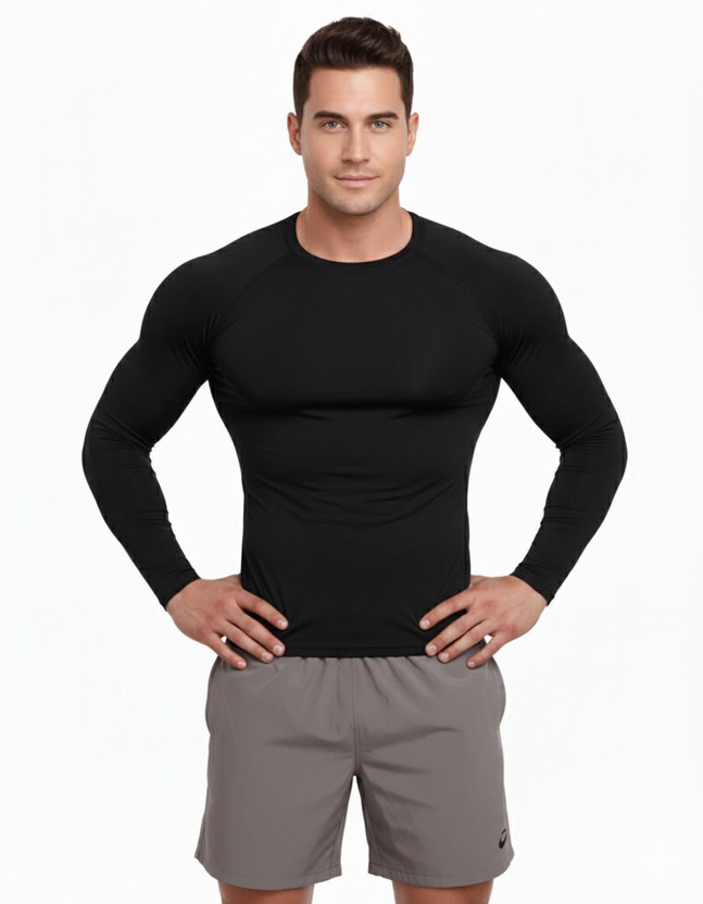 Kyk Solid Men Round Neck Black T-Shirt