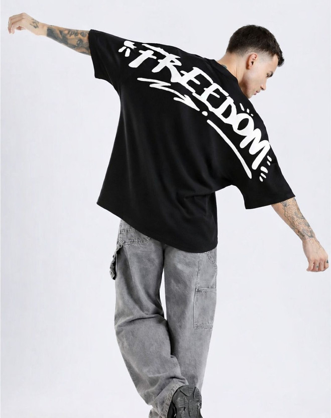 Larren Devis Typography, Graphic Print, Printed Men Round Neck Black T-Shirt