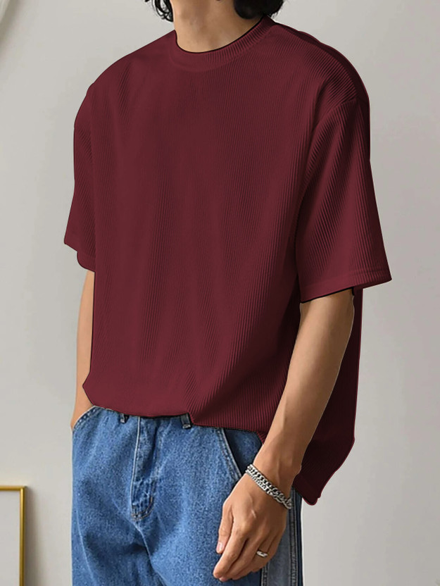 Leriya Fashion Solid Men Round Neck Maroon T-Shirt