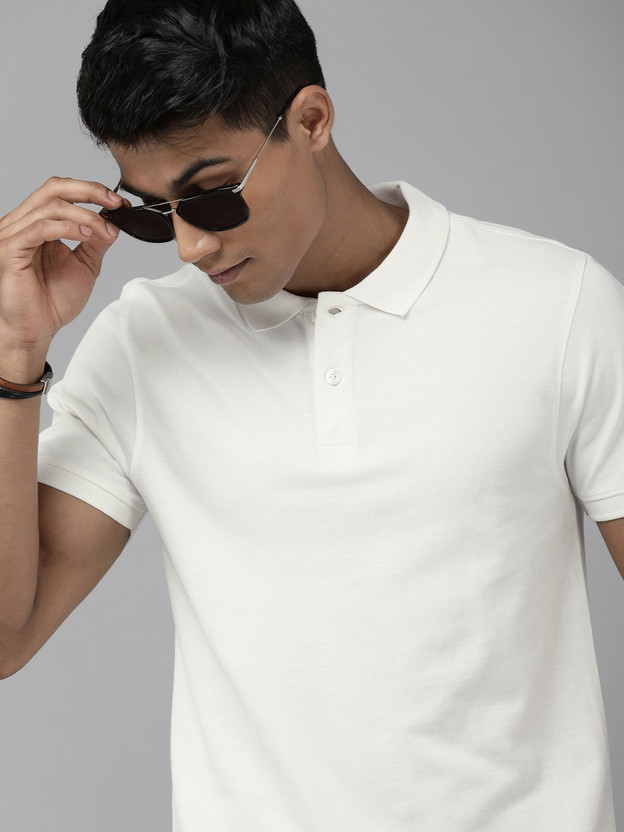 Roadster Solid Men Polo Neck Purple T-Shirt