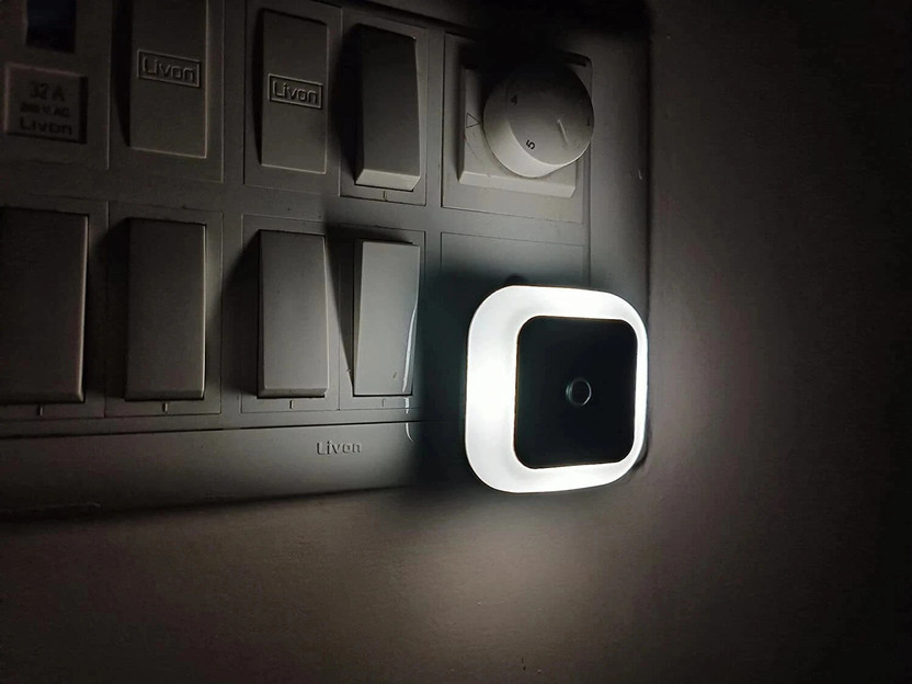 QERINKLE 0.5W LED Sensor Plug Night Lamp for Bedroom Office Living Room Night Lamp(5.5 cm, White)