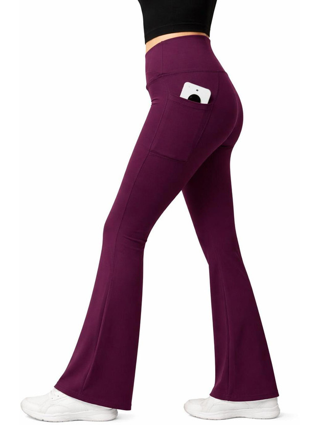 IMPERATIVE Solid Women Maroon Tights
