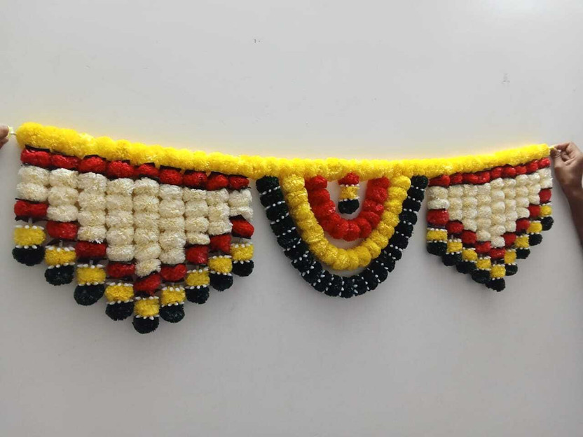 PREETENCY Handcrafted artificial flowers garland Toran for door Toran(Marigold Celebrating India's Artistic Heritage Toran, (40x10 inch Size))