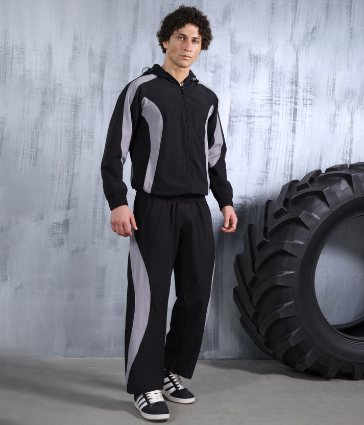 CHKOKKO CHKOKKO Colorblock Men Track Suit - Flipkart Deal