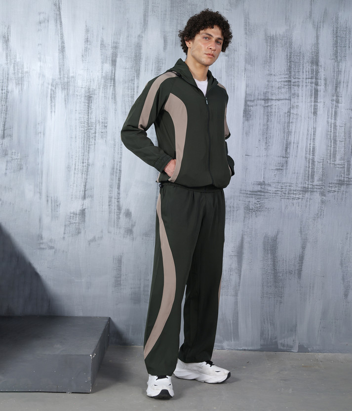 CHKOKKO CHKOKKO Colorblock Men Track Suit - Flipkart Deal
