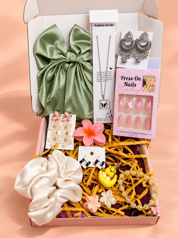 Alucia Bracelet, Jewellery, Keychain, Gift Box Gift Set