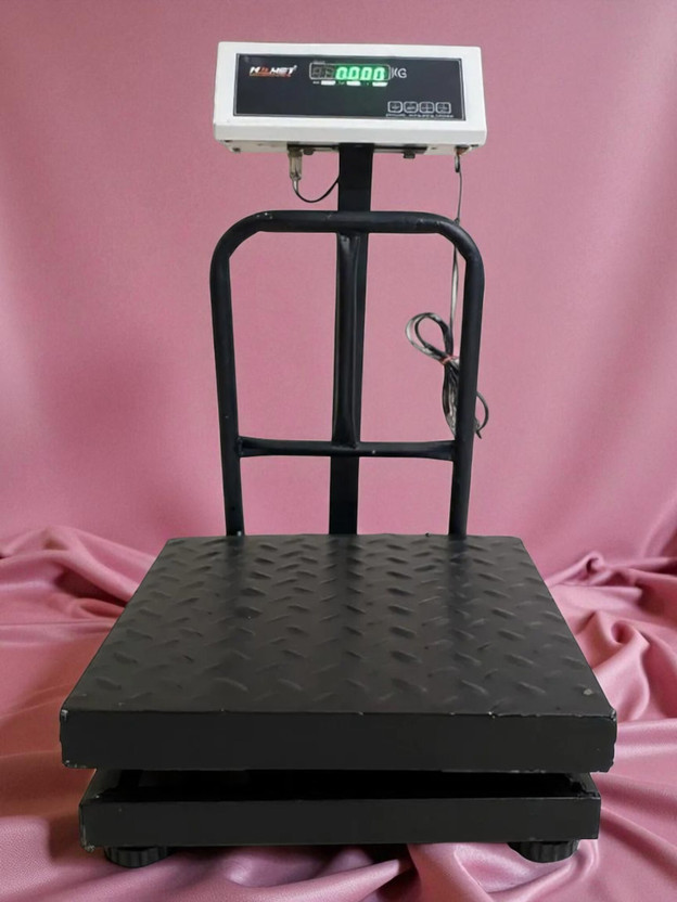 monet international 150kg; 16*16 inches; High Precision ; Heavy Duty ; 2 Days Battery Backup Weighing Scale(Dark Black)