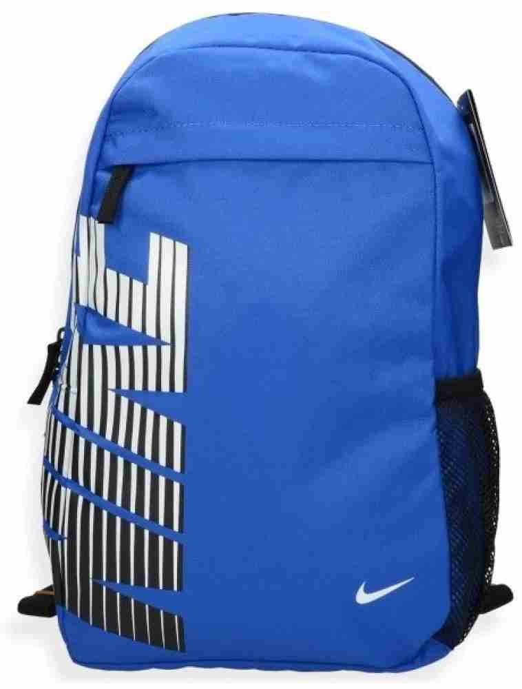 Lleno Incentivo Buscar NIKE Classic Sand 10 L Backpack Royal Blue - Price in India | Flipkart.com