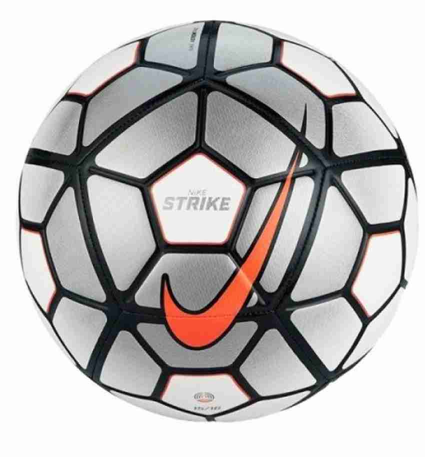 imperdonable cultura Sin personal NIKE AEROWTRAC Strike 2016 Football - Size: 5 - Buy NIKE AEROWTRAC Strike  2016 Football - Size: 5 Online at Best Prices in India - Football |  Flipkart.com