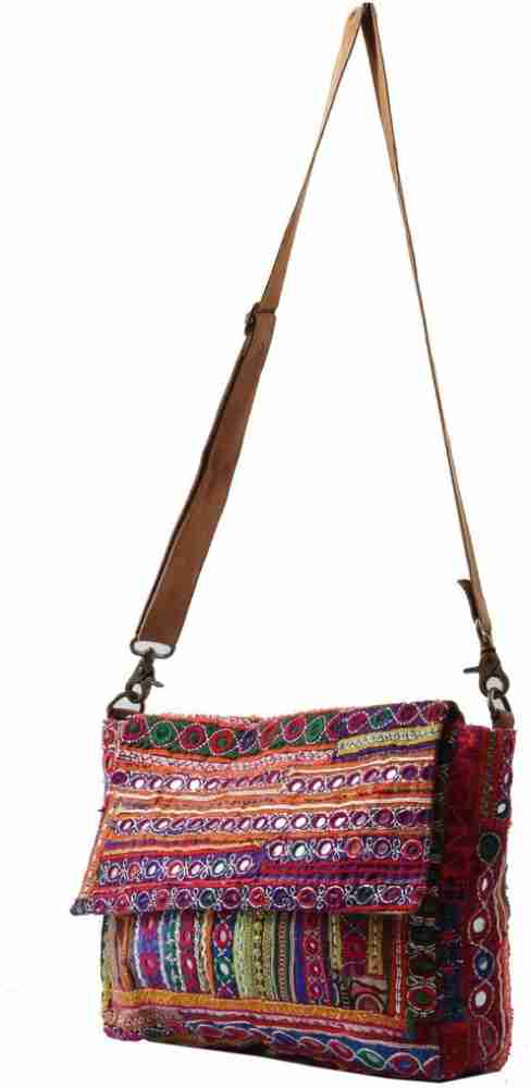 Round Sling Hand Bags at Best Price in Jaipur