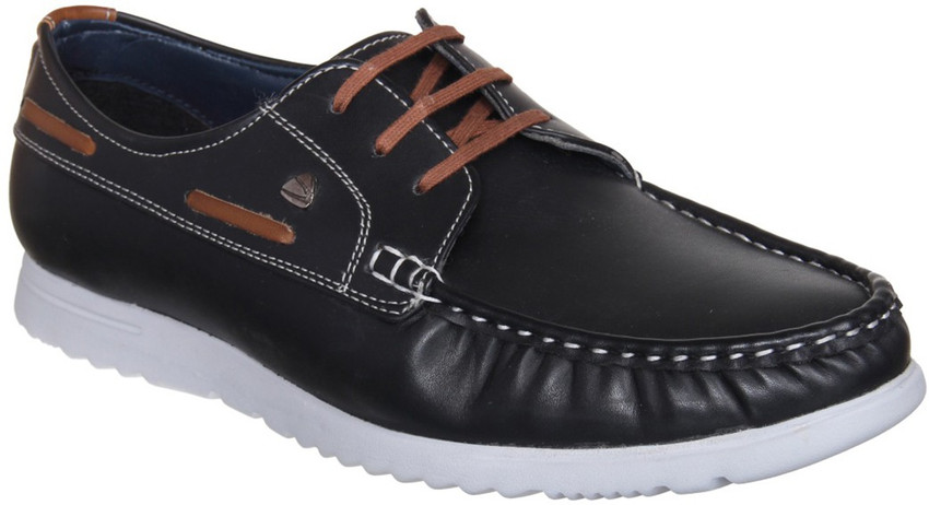 Duke + Dexter captures the soul (and soles) of summer