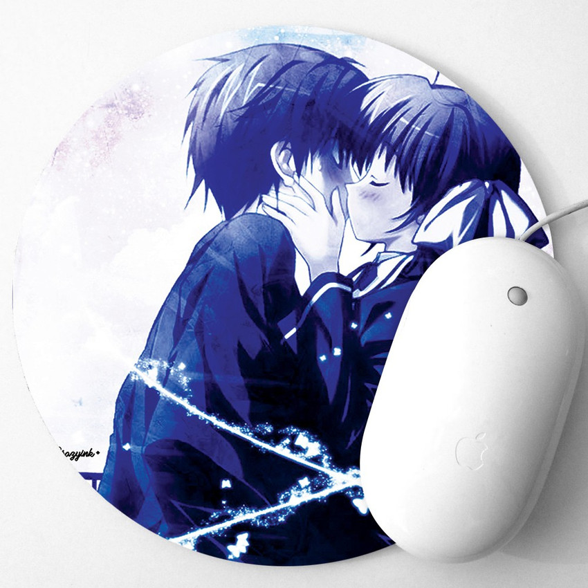 Crazyink Anime Couple Kiss Laptop Skin Sticker (15 to 15.6 inch) - Buy  Crazyink Anime Couple Kiss Laptop Skin Sticker (15 to 15.6 inch) Online at  Low Price in India 