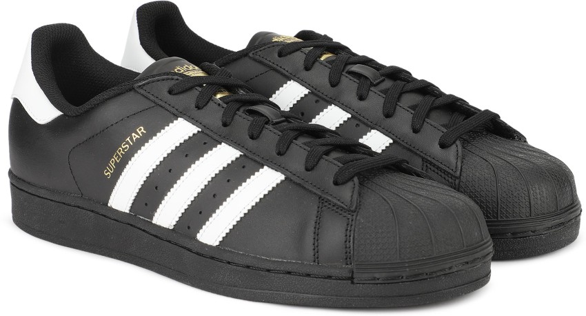 Tênis Adidas Superstar Foundation