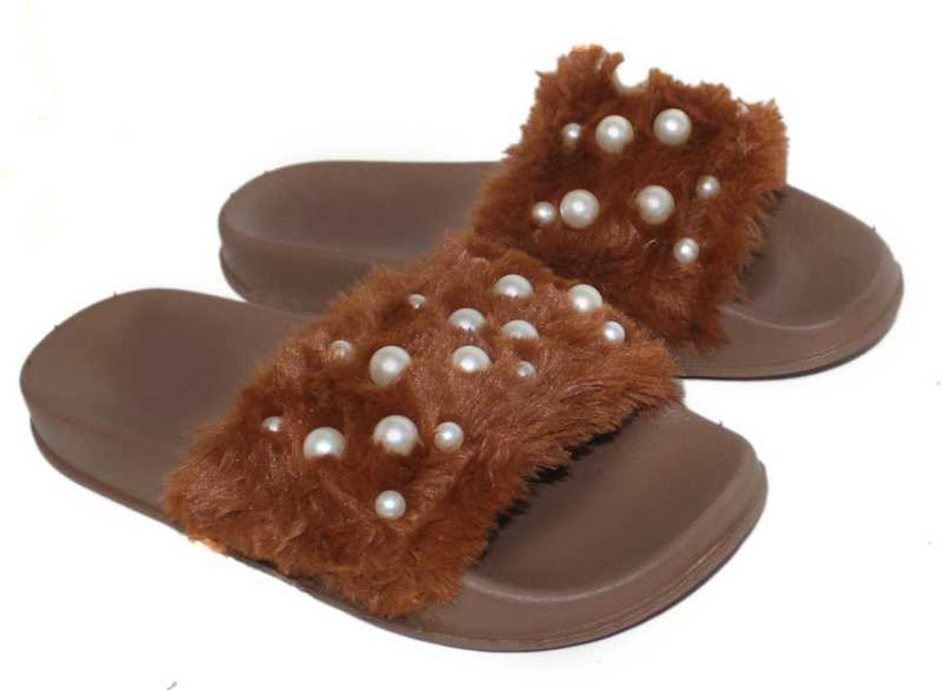 Crostail slippers hot sale