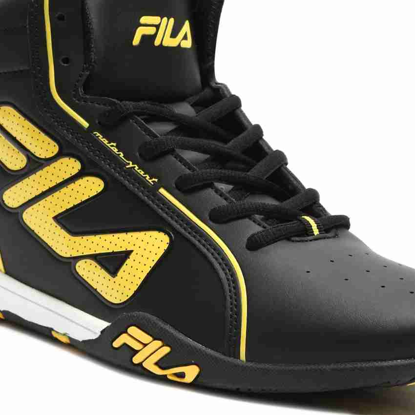 FILA PLUS Sneakers Motorsport Shoes For Men - FILA ISONZO PLUS Sneakers Motorsport For Men Online at Price - Shop Online for Footwears in India | Flipkart.com